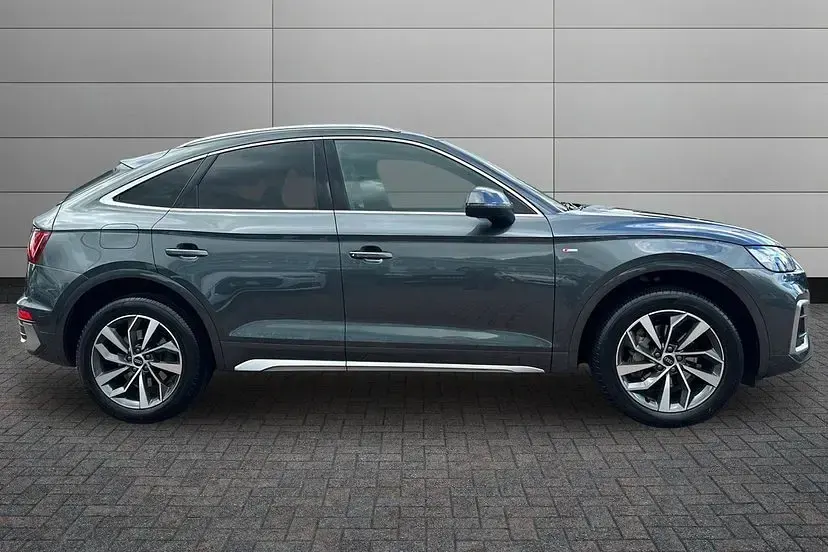 Used Audi Q5 Sportback S-Line 261 HP (191 kW) 2023 Daytona grey SUV
