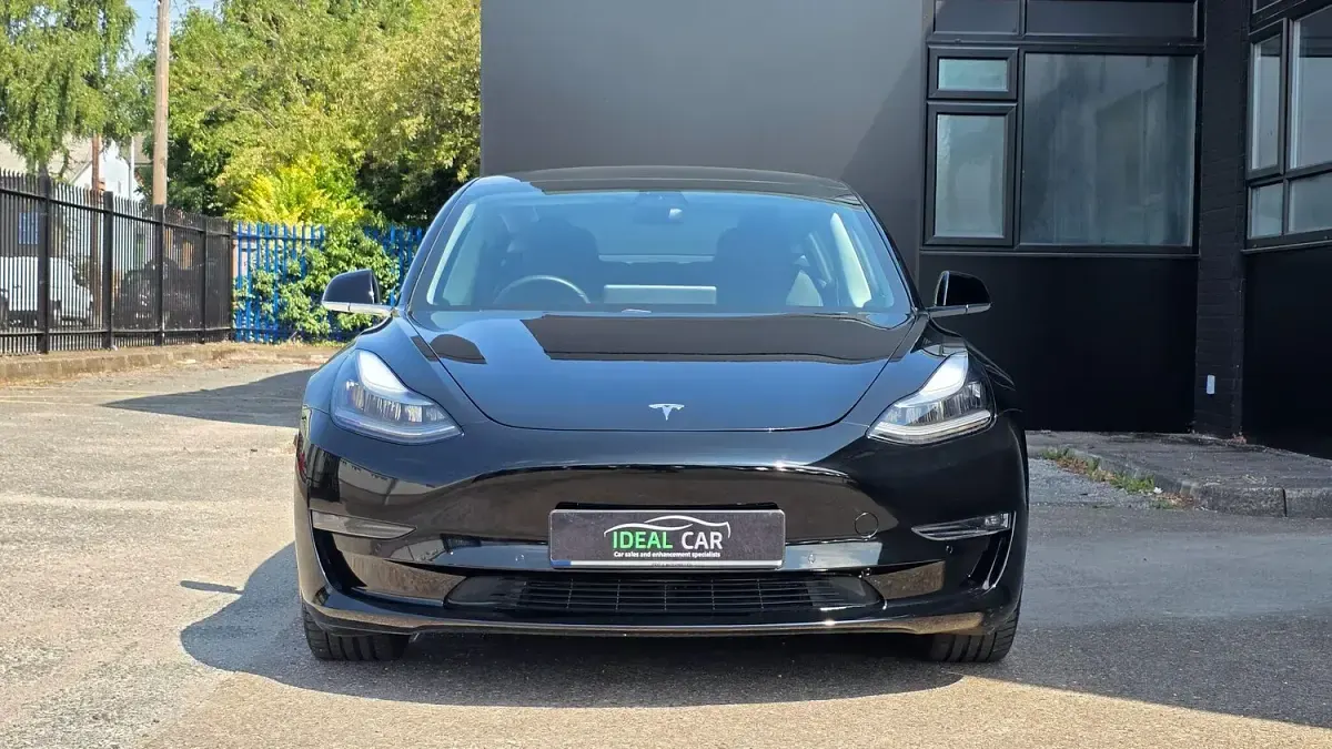 Used Tesla Model 3 Performance 82 kW (112 HP) 2019 Black Sedan
