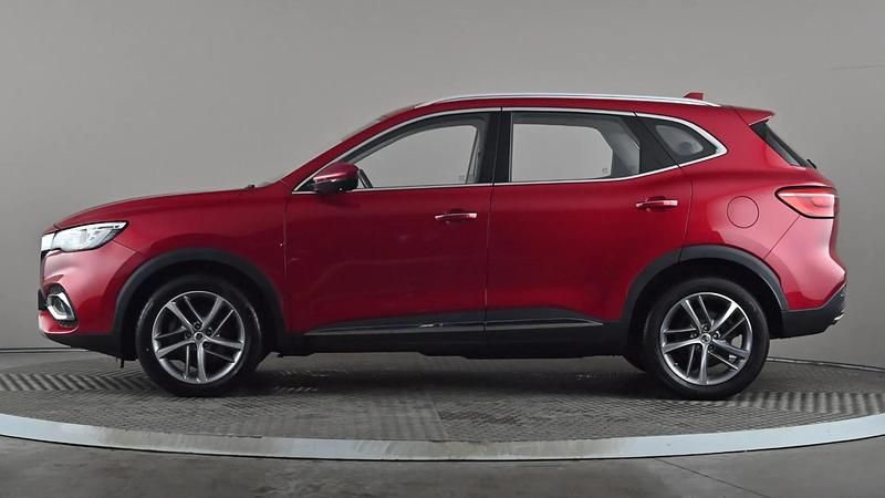 Used MG HS Excite 258 HP (189 kW) 2021 Red SUV