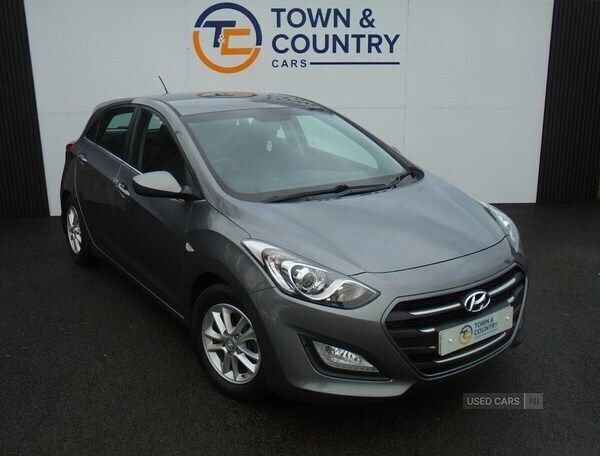 Grey Used 2015 Hyundai i30 SE Hatchback | £6,295 (Fair price) - Image 1/4