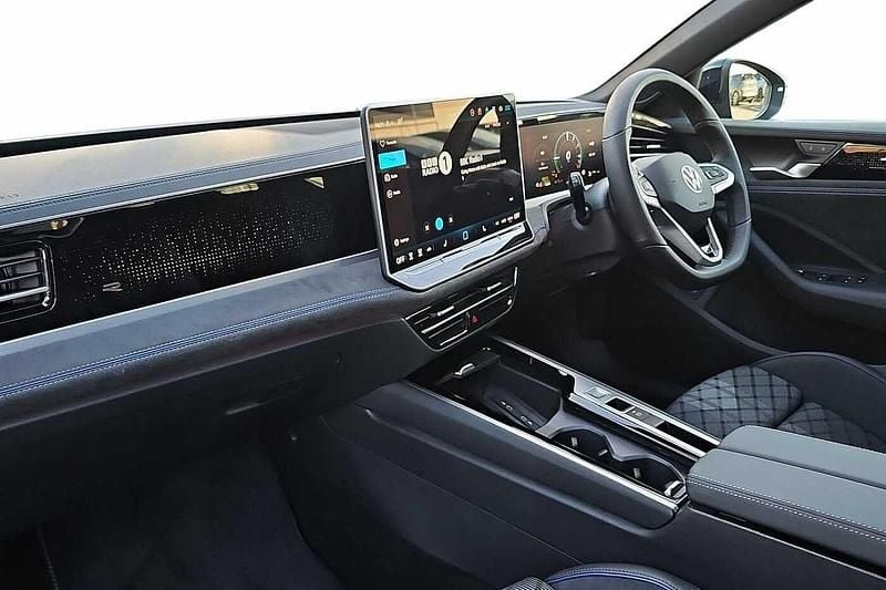 Used VW Passat Black Edition 204 HP (150 kW) 2025 Grey Estate