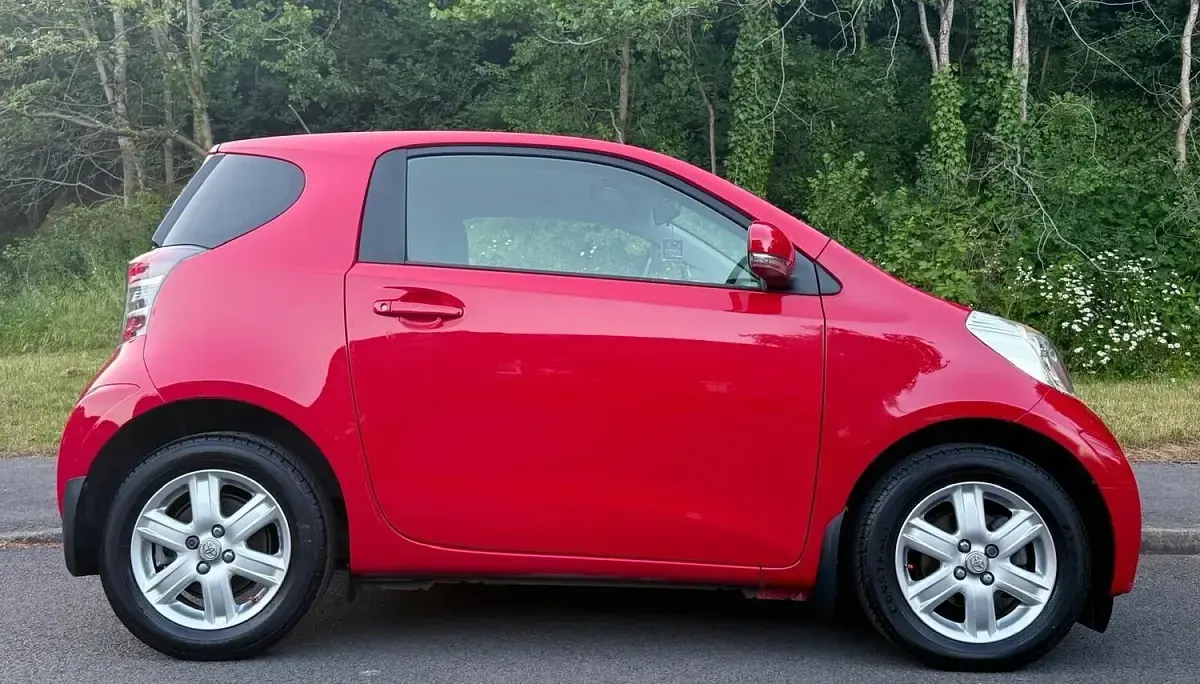 Used Toyota iQ 2010 Red Hatchback