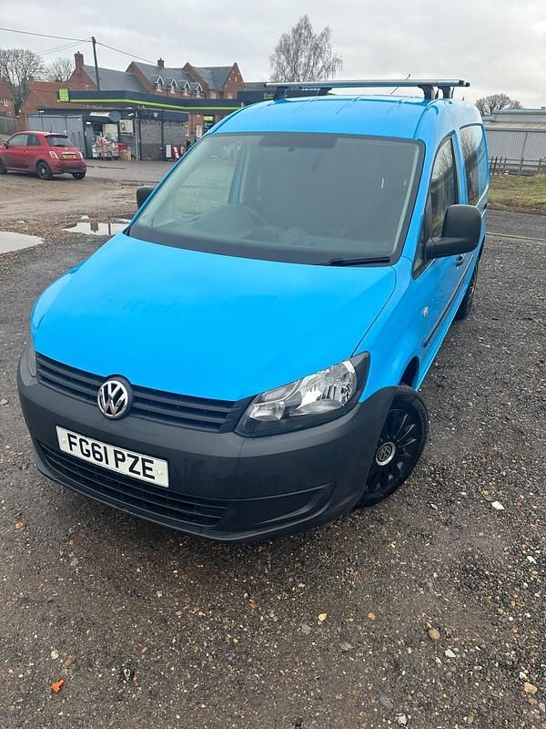 Blue Used 2011 VW Caddy Maxi MPV | £5,100 (Super price) - Image 1/4