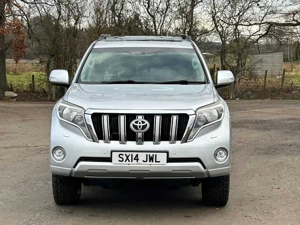 Used Toyota Land Cruiser 2014 Silver Estate