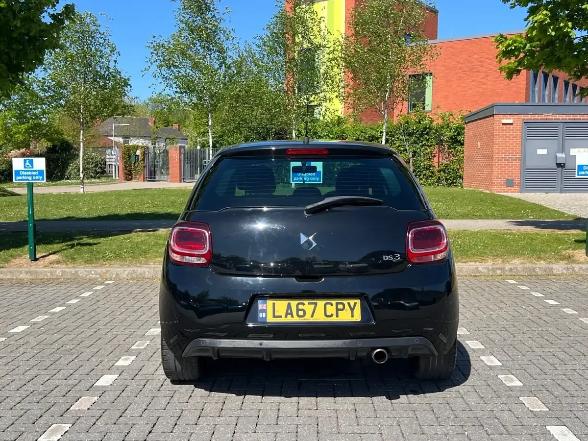 Used DS Automobiles DS3 Connected Chic 2018 Black Hatchback