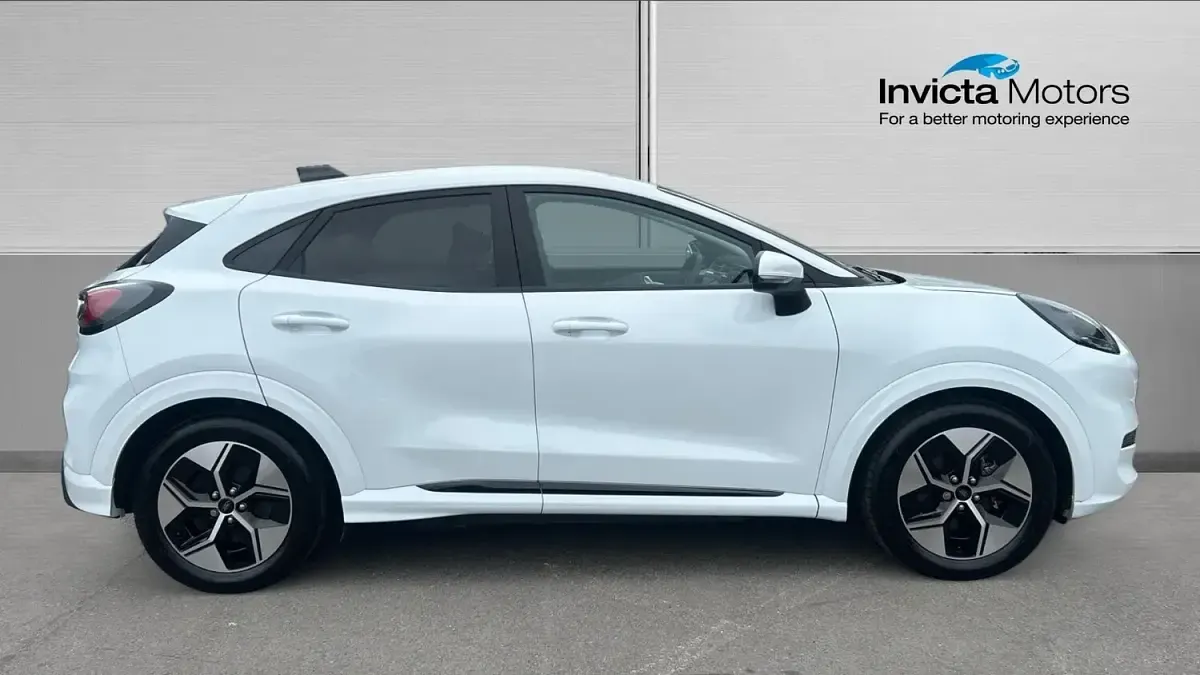 Used Ford Puma Select 122 kW (167 HP) 2025 White SUV
