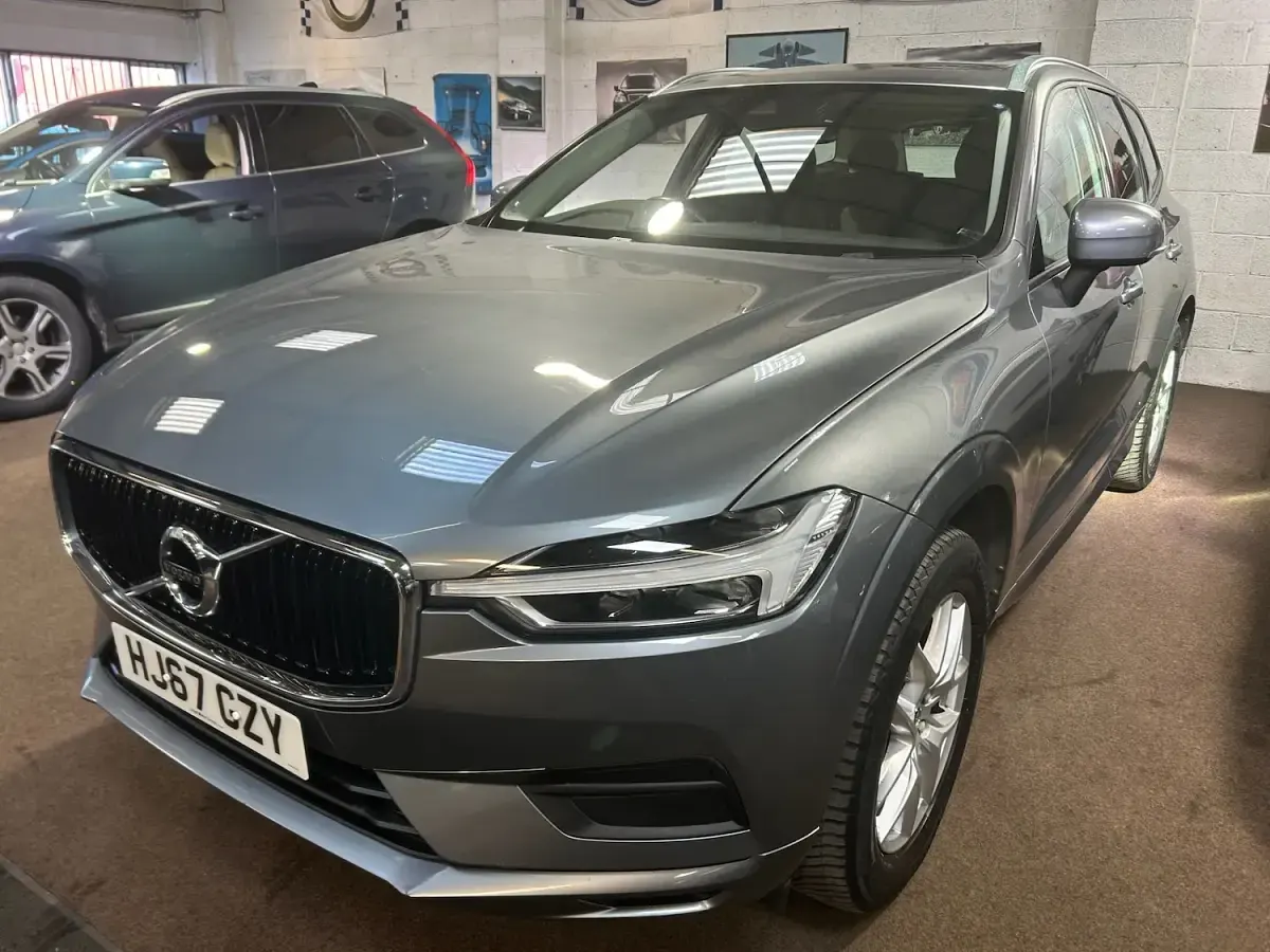 Used Volvo XC60 Momentum 2017 Grey SUV