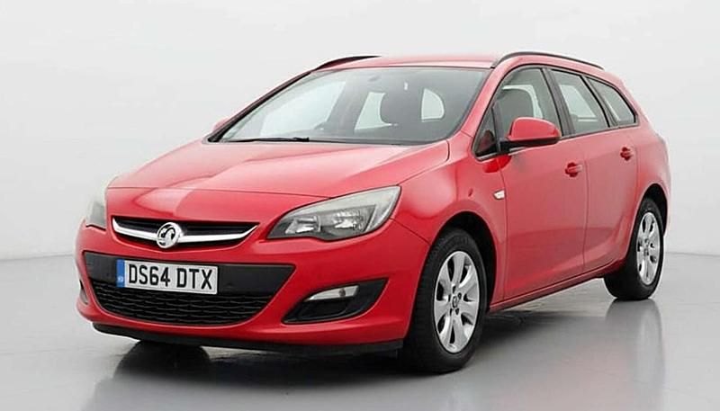 Used Vauxhall Astra Design Edition 2015 Red Estate