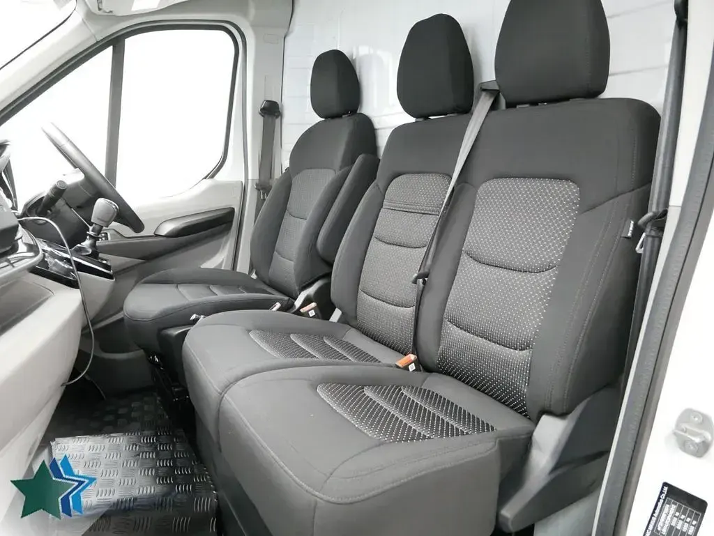 Used Maxus V90 163 HP (119 kW) 2023 White Van
