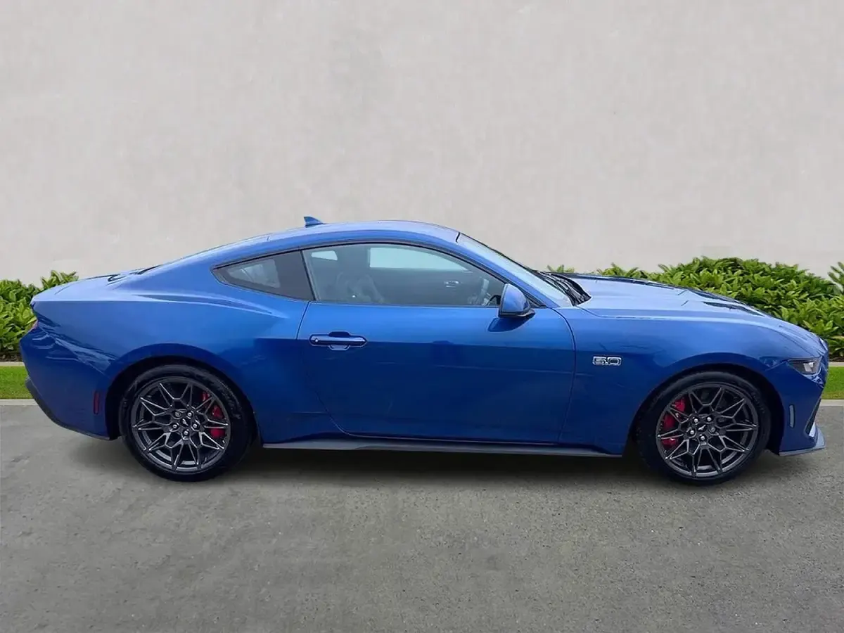 Used Ford Mustang GT 446 HP (328 kW) 2024 Blue Coupe