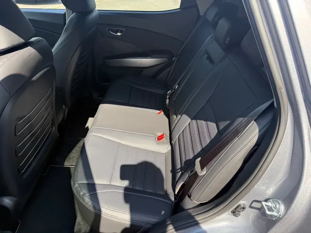 New KGM Tivoli 2026 Silver SUV