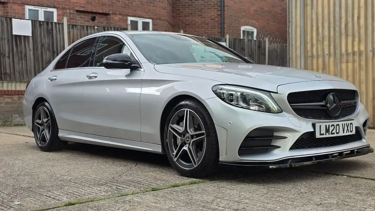 Used Mercedes C300 AMG line 258 HP (189 kW) 2020 Silver Sedan