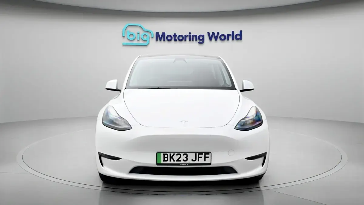 Used Tesla Model Y Long Range AWD 378 kW (514 HP) 2023 White SUV