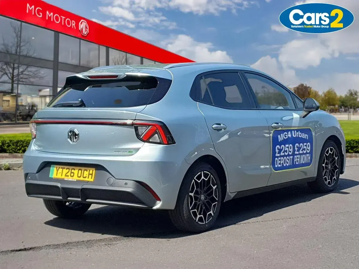 New MG MG4 EV 117 kW (160 HP) 2026 Green Hatchback