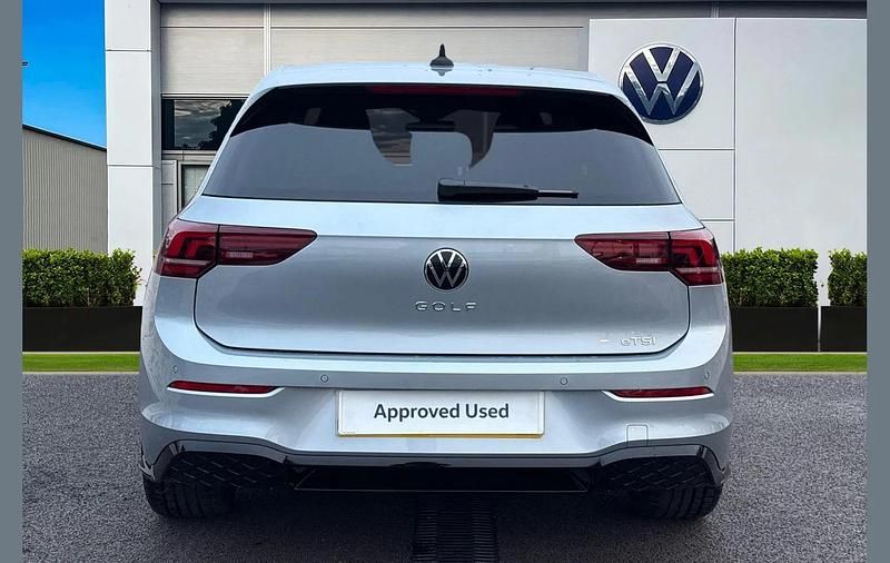 Used VW Golf VIII R-line 147 HP (108 kW) 2025 Silver Hatchback