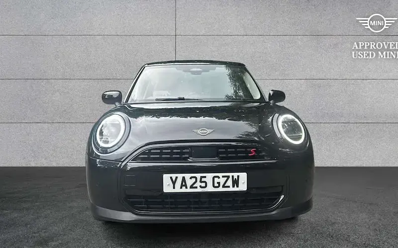 Used Mini Cooper Classic 150 kW (204 HP) 2026 Hatchback