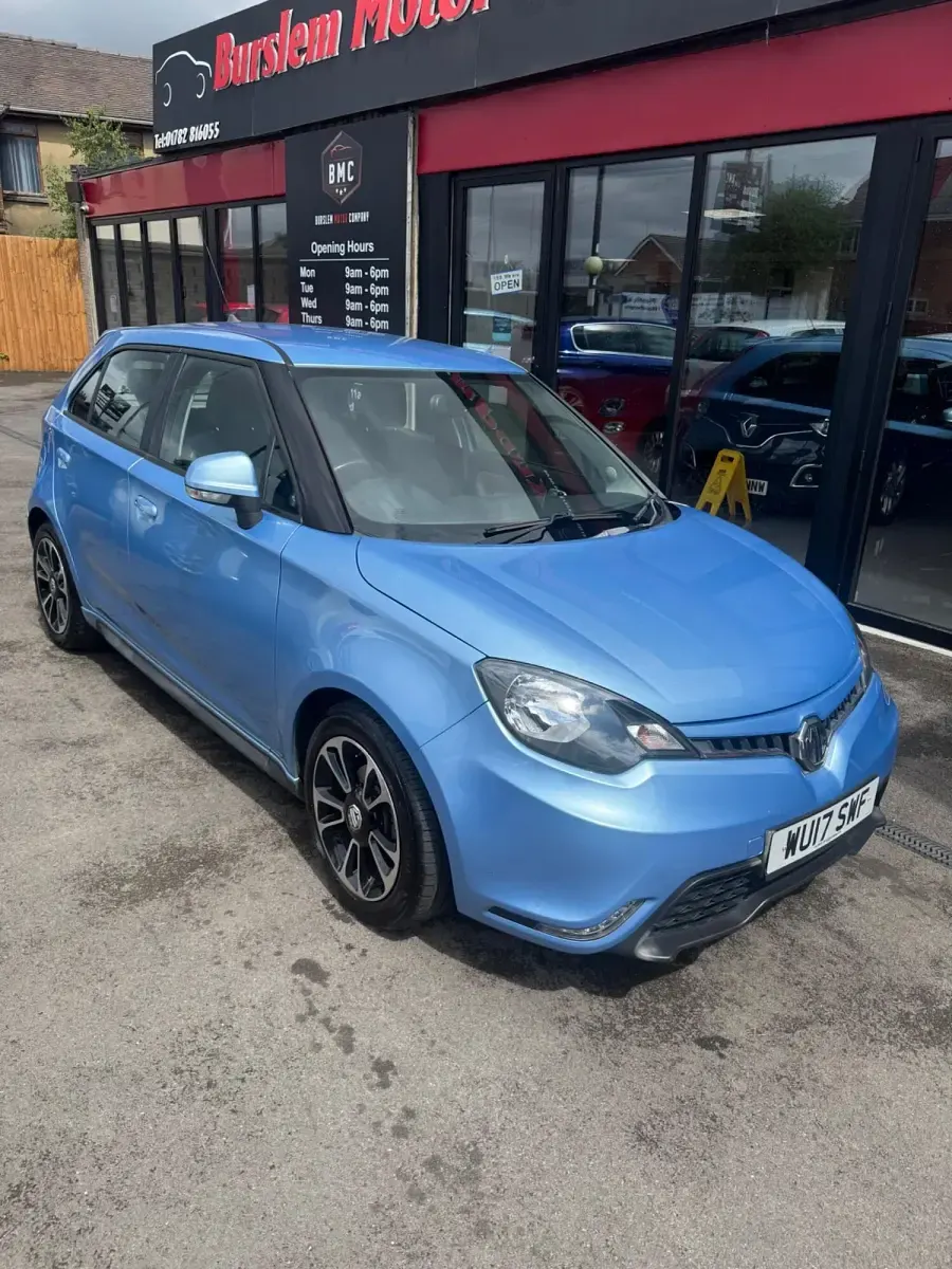Used MG MG3 106 HP (77 kW) 2017 Blue Hatchback