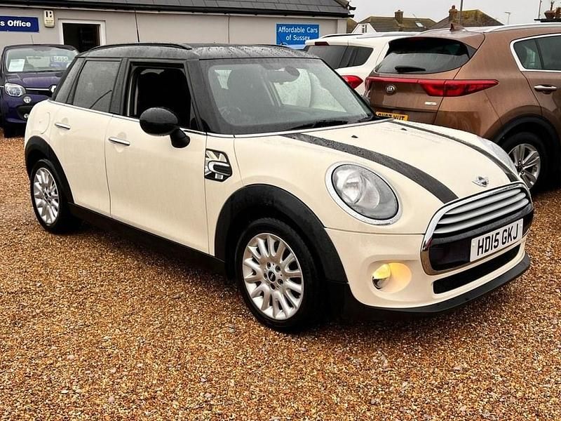 Used Mini Cooper Hatch 136 HP (100 kW) 2015 White Hatchback