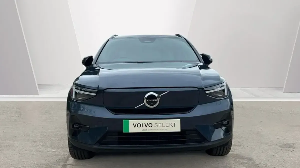 Used Volvo EX40 Ultra 185 kW (252 HP) 2026 Blue SUV