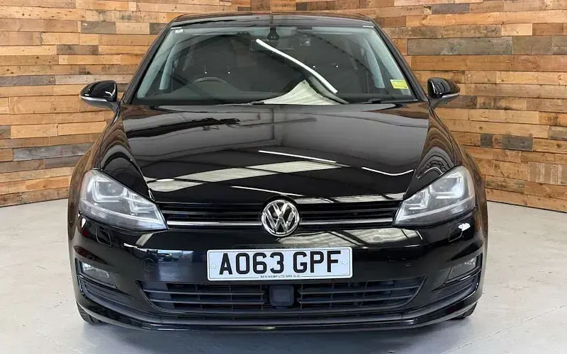 Used VW Golf VII S 105 HP (77 kW) 2014 Black Hatchback