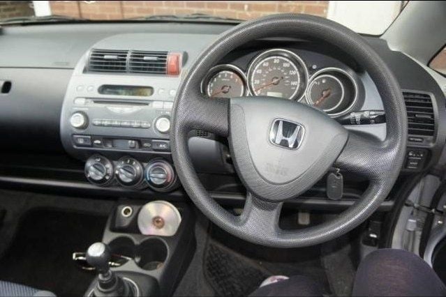 Image 2/4