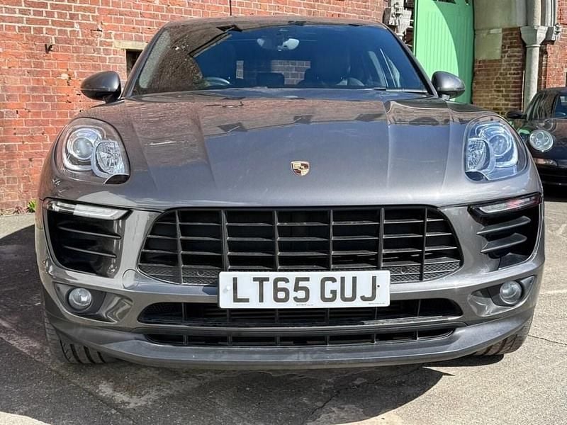 Used Porsche Macan 237 HP (174 kW) 2015 Grey SUV