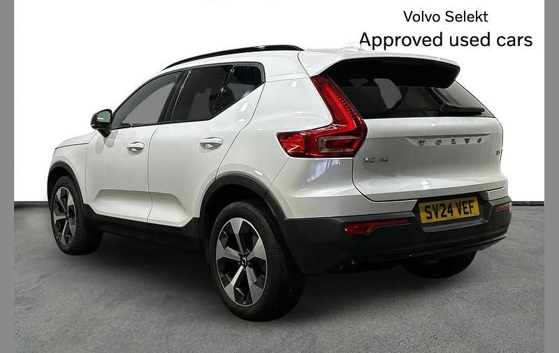 Usado Volvo XC40 Ultimate 161 HP (118 kW) 2024 Branco SUV