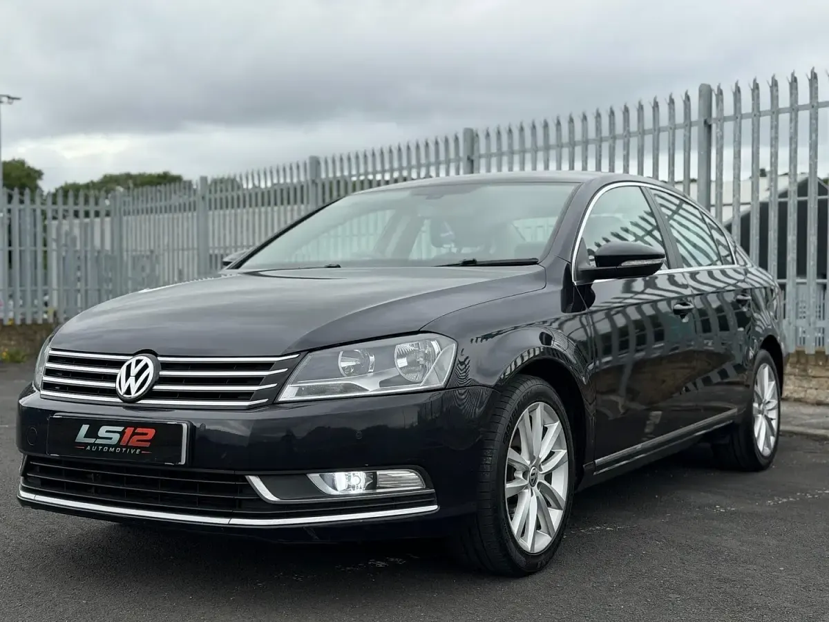 Used VW Passat Executive 2014 Black Sedan