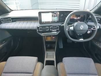 New Renault R5 Urban 88 kW (120 HP) 2025 Yellow Hatchback