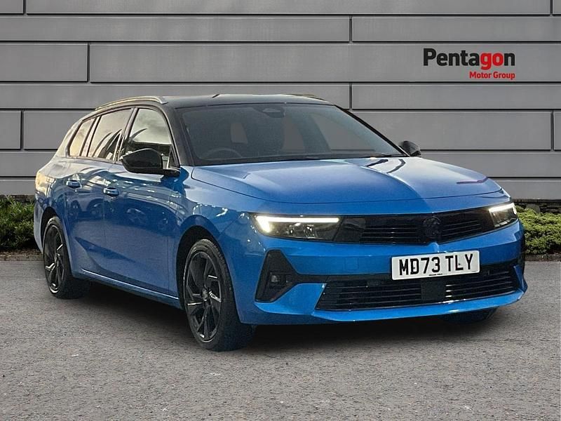 Blue Used 2023 Vauxhall Astra S Estate | £17,500 (Fair price) - Image 1/4
