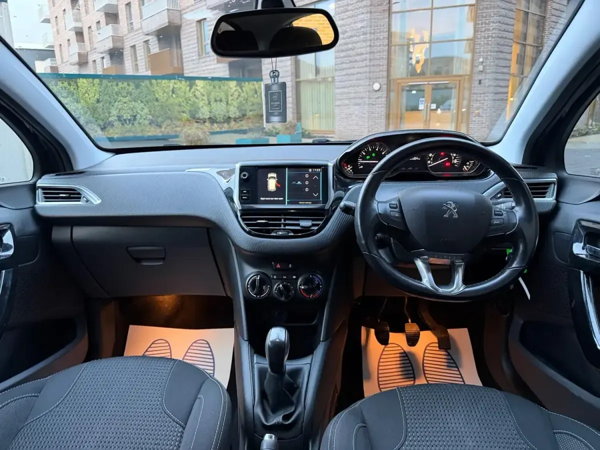 Used Peugeot 208 Allure 2017 Blue Hatchback