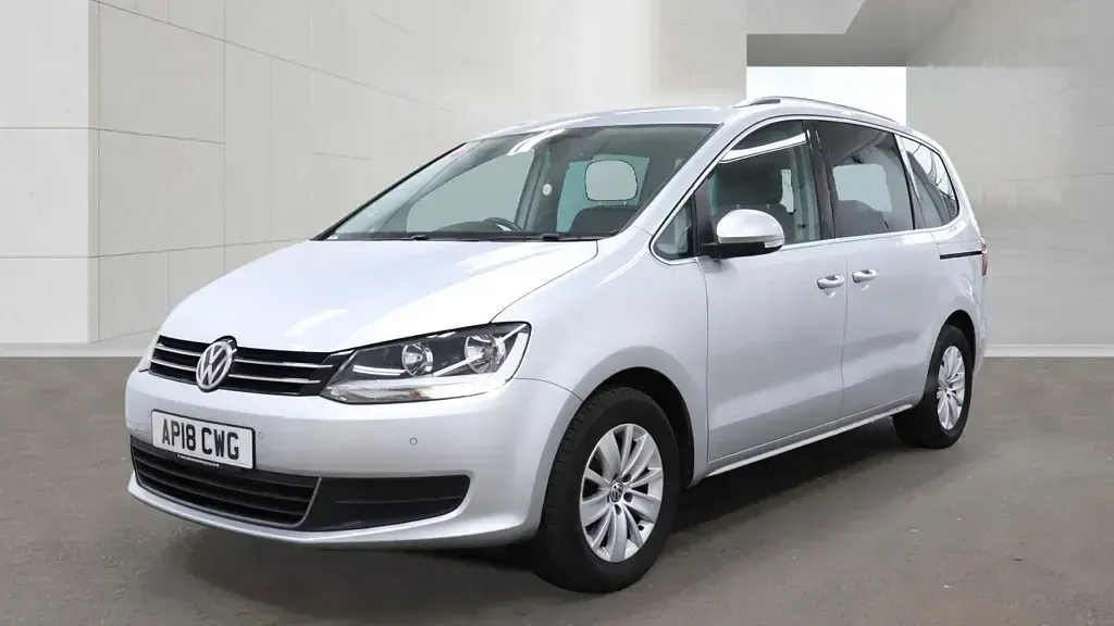 Used VW Sharan SE 150 HP (110 kW) 2018 Reflex silver MPV