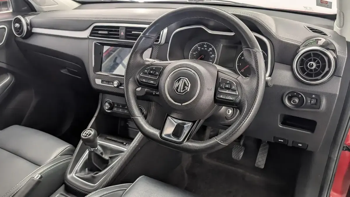 Used MG ZS Exclusive 106 HP (77 kW) 2018 Red SUV