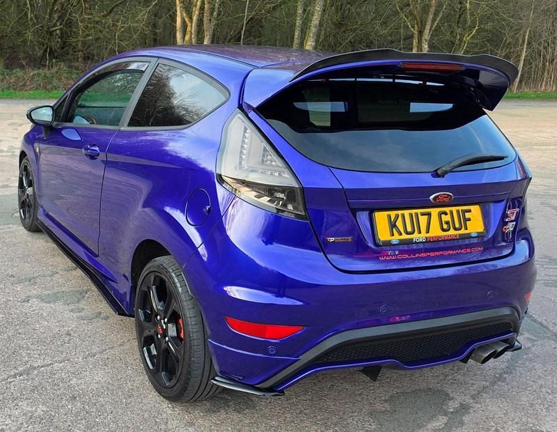 Used Ford Fiesta ST 2017 Blue Hatchback