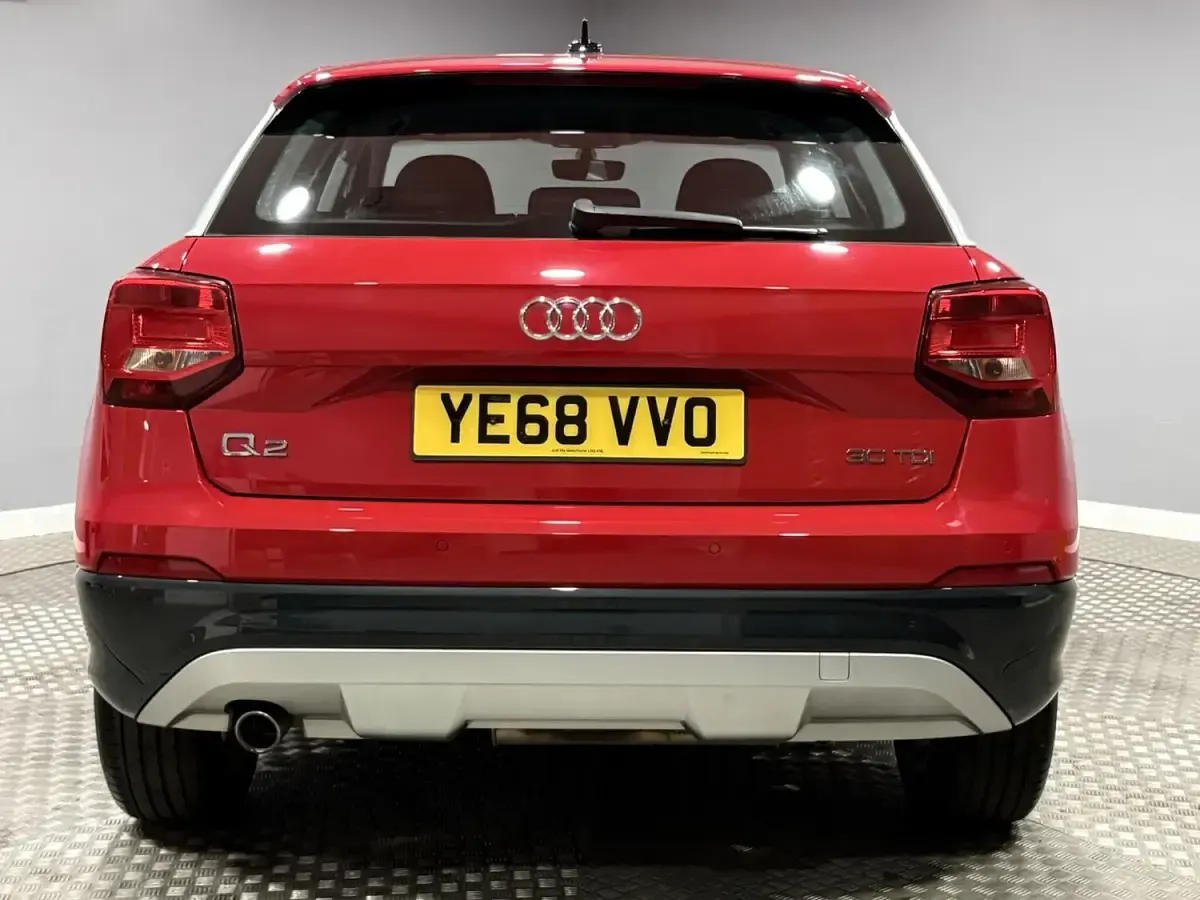 Used Audi Q2 Sport 116 HP (85 kW) 2018 Red SUV