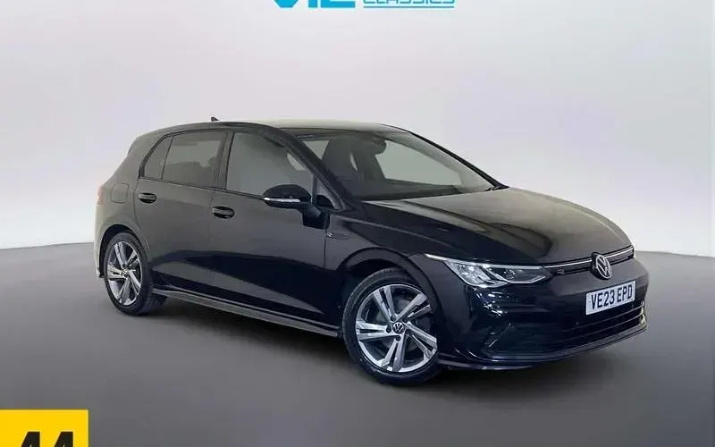 Used VW Golf VIII R-line 150 HP (110 kW) 2023 Hatchback