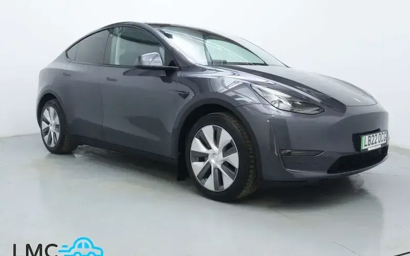 Used Tesla Model Y Long Range AWD 286 kW (389 HP) 2025 SUV