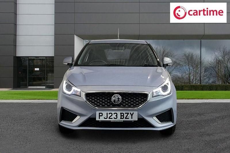 Used MG MG3 Exclusive 106 HP (77 kW) 2023 Silver Hatchback
