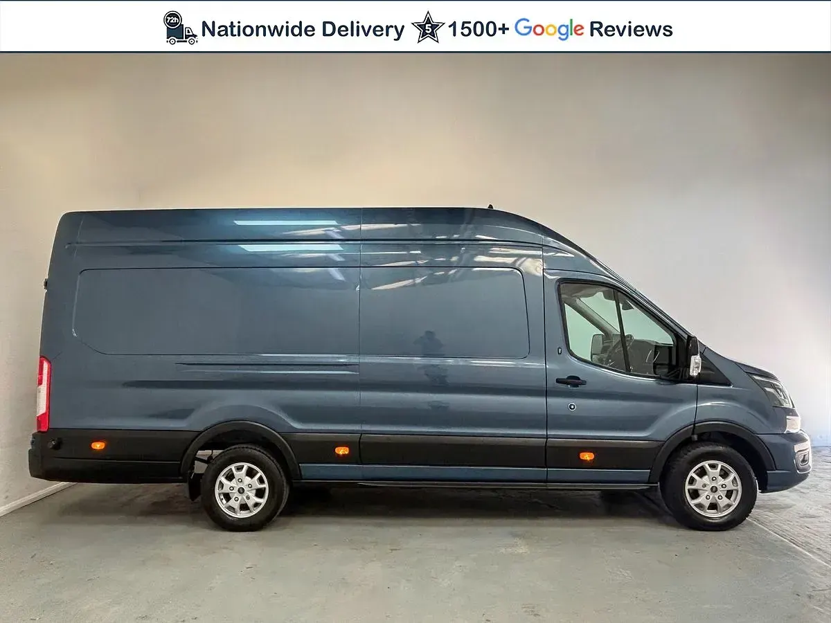 Second-hand Ford Transit Limited 185 CP (136 kW) 2021 Albastru Van