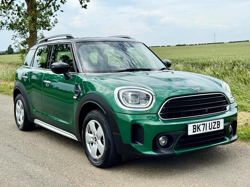 Green Used 2021 Mini Cooper Countryman Classic SUV | £18,450 (Good price) - Image 1/3