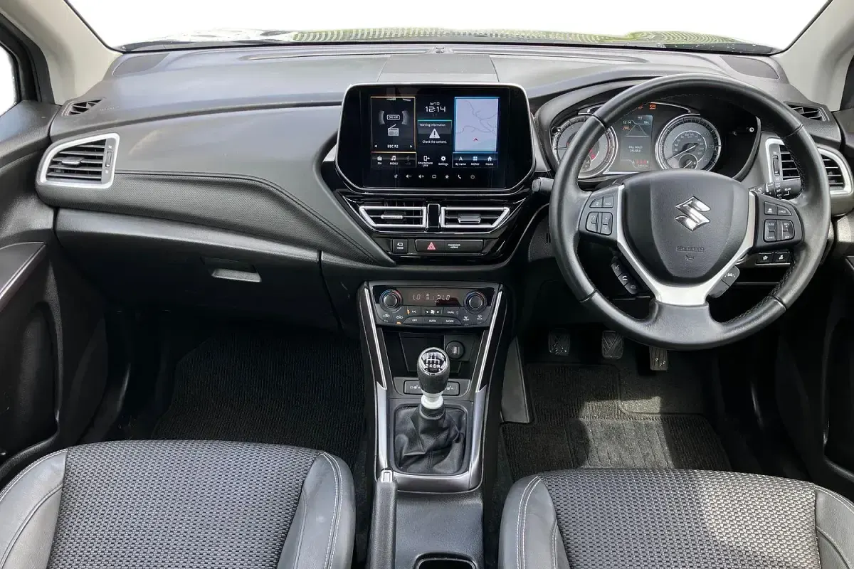 Used Suzuki SX4 129 HP (94 kW) 2024 Grey Hatchback