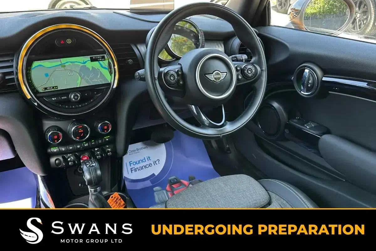 Used Mini Cooper Hatch 136 HP (100 kW) 2015 Orange Hatchback