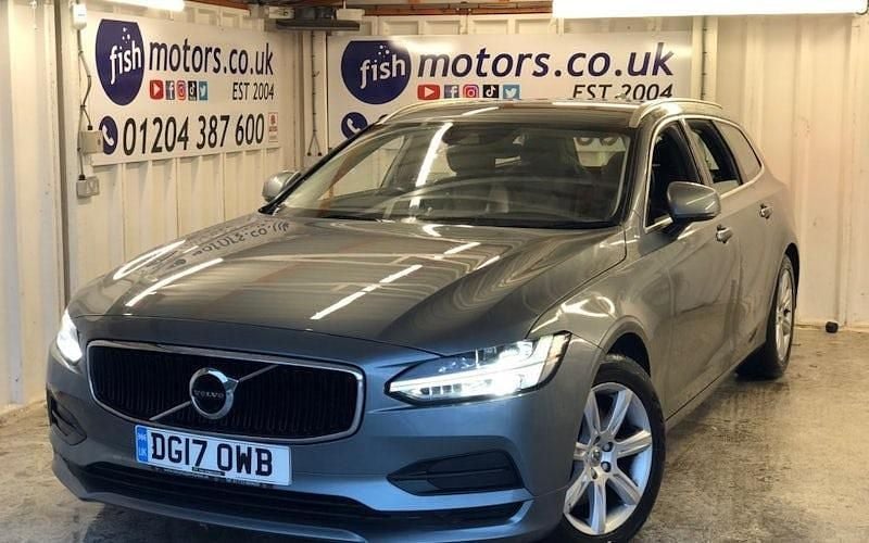 Used 2019 Volvo V90 Momentum Estate | £10,490 (Good price) - Image 1/4