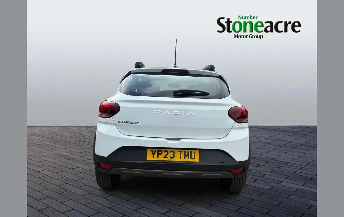 Used Dacia Sandero Journey 90 HP (66 kW) 2023 White Hatchback