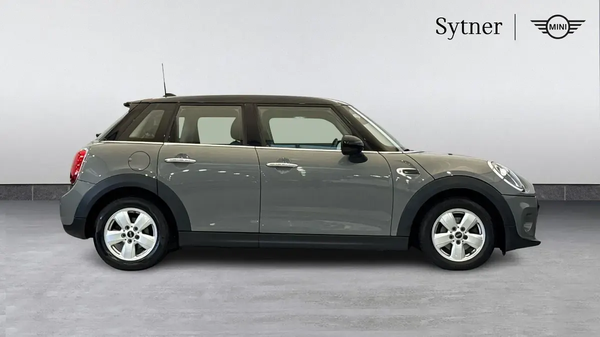 Gebraucht Mini Cooper Hatch 134 PS (98 kW) 2018 Grau Kleinwagen