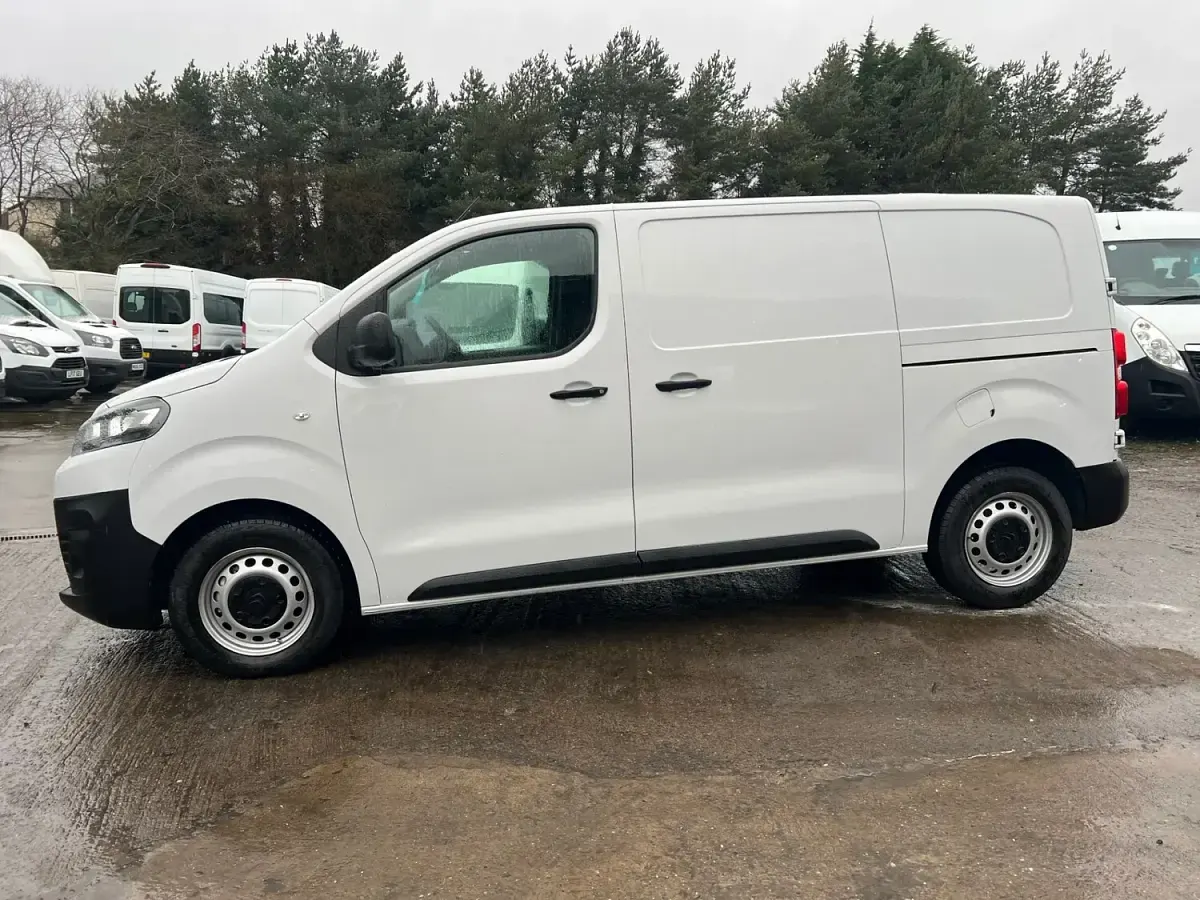 Used Citroën Dispatch 2022 White MPV