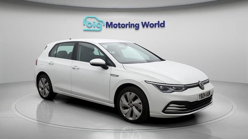 Used 2024 VW Golf VIII Style | £21,700 (Good price) - Image 1/4