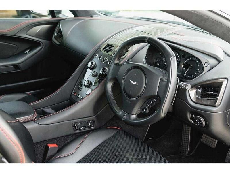 Used Aston Martin Vanquish 595 HP (437 kW) 2017 Black Coupe