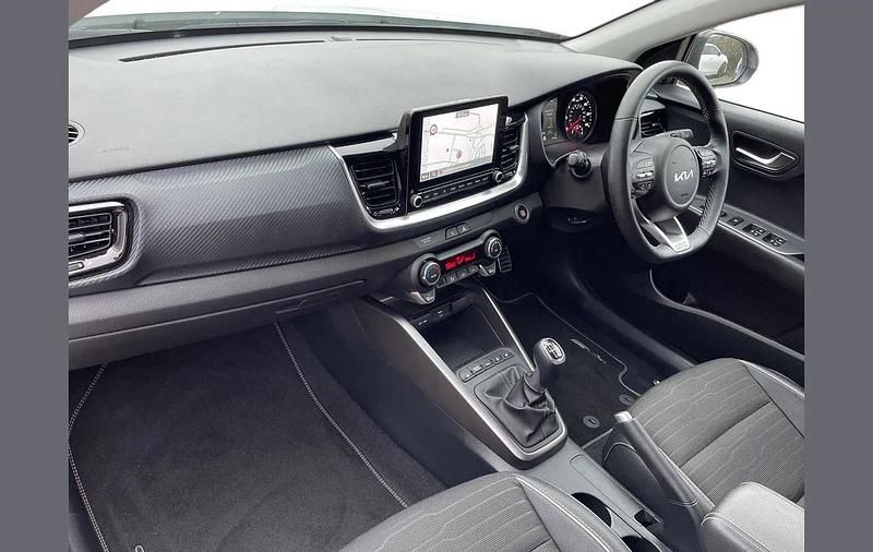 Used Kia Stonic GT-Line S 117 HP (86 kW) 2024 White SUV