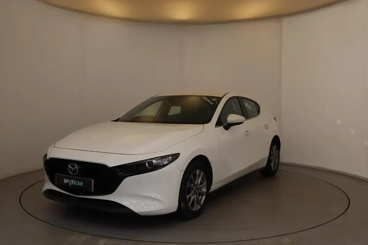 Used Mazda 3 Center-Line 120 HP (88 kW) 2023 White Hatchback